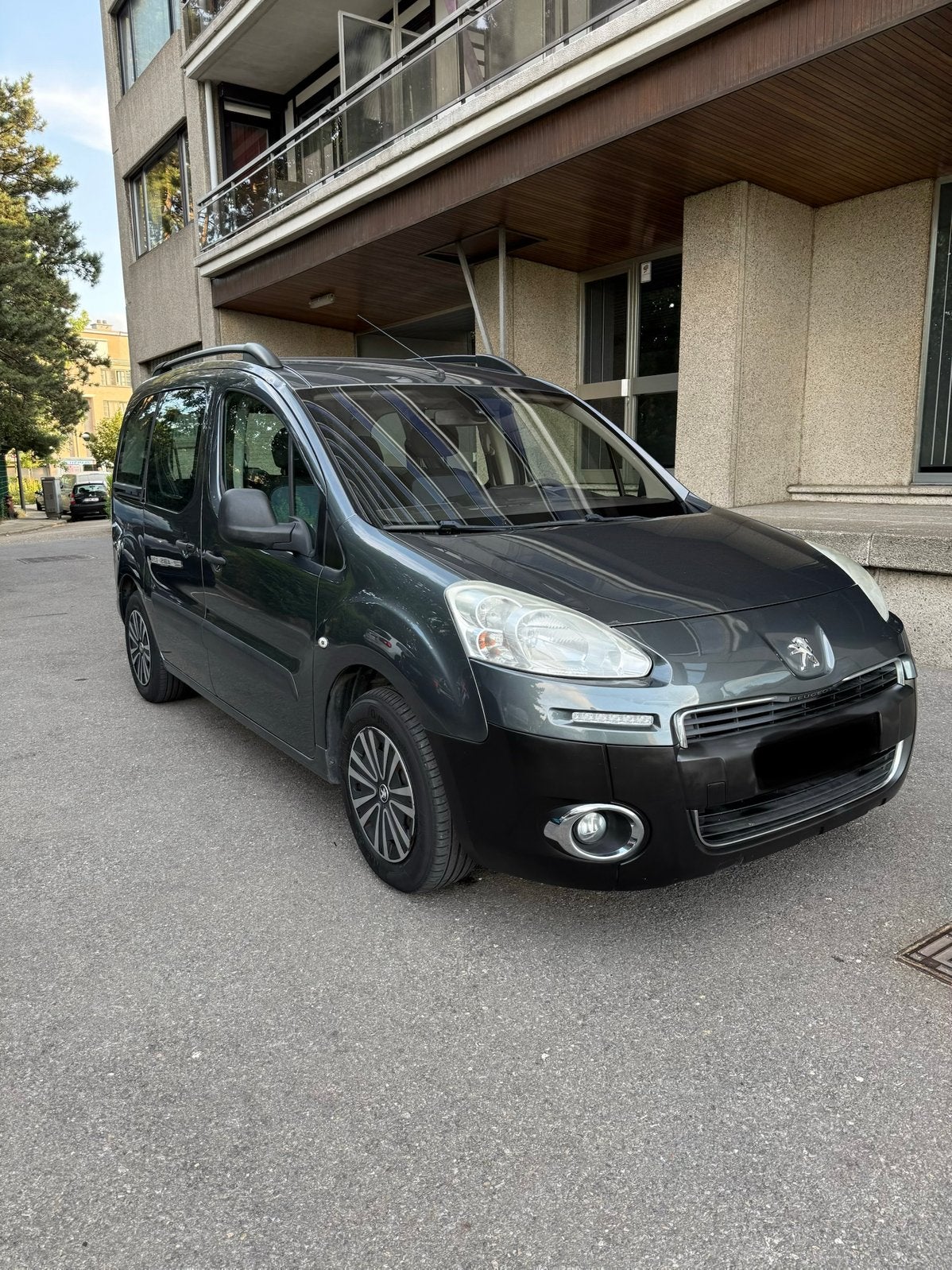 Peugeot Partner Blanco Homologué à la vente : 1.6 essence, Autos, Euro 5, Achat, Phares directionnels, Particulier