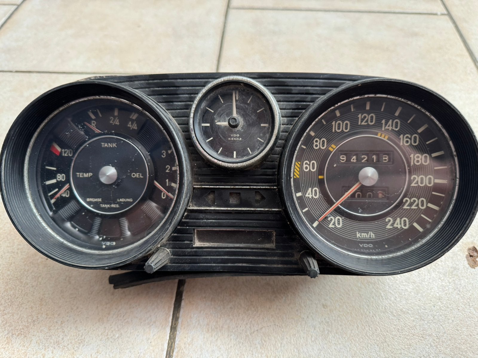 Compteur mercedes, Enlèvement ou Envoi