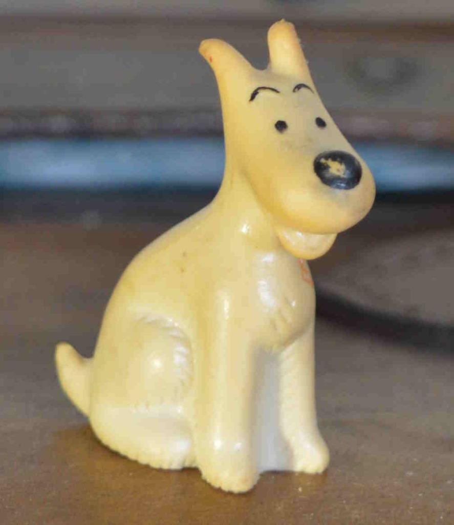 TINTIN Milou copyright  hergé 1994 pour LU avec crayon, Collections, Enlèvement ou Envoi, Utilisé, Animal