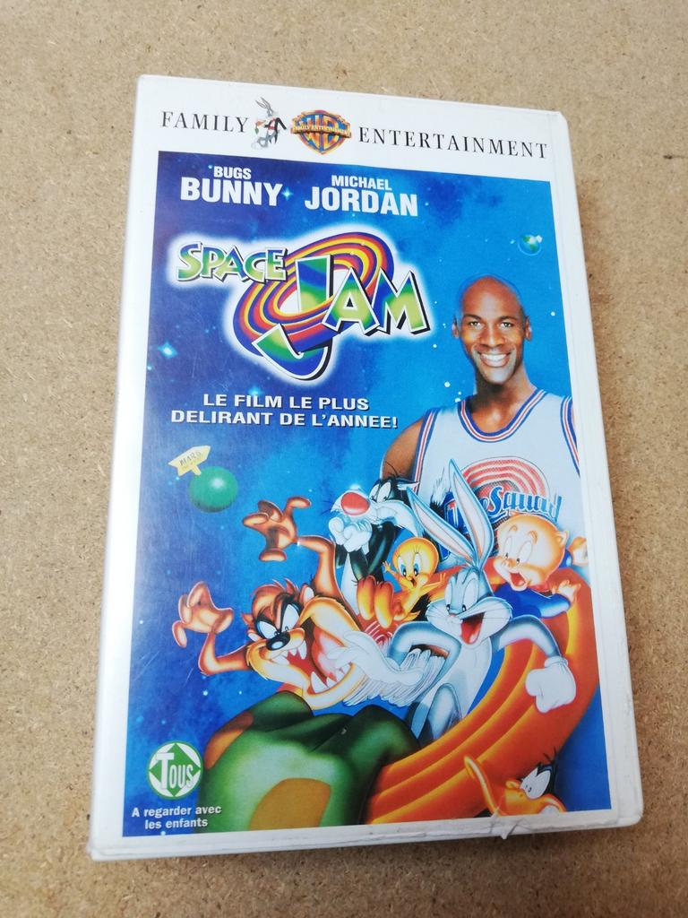 VHS "Space jam", CD & DVD, Enlèvement ou Envoi, Tous les âges, Utilisé, Dessins animés et Film d'animation