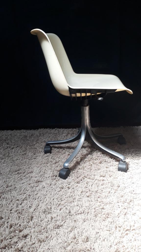 Tecno Modus swivel chair 1970 Osvaldo Borsani, Huis en Inrichting, Stoelen, Ophalen, Gebruikt, Kunststof, Eén
