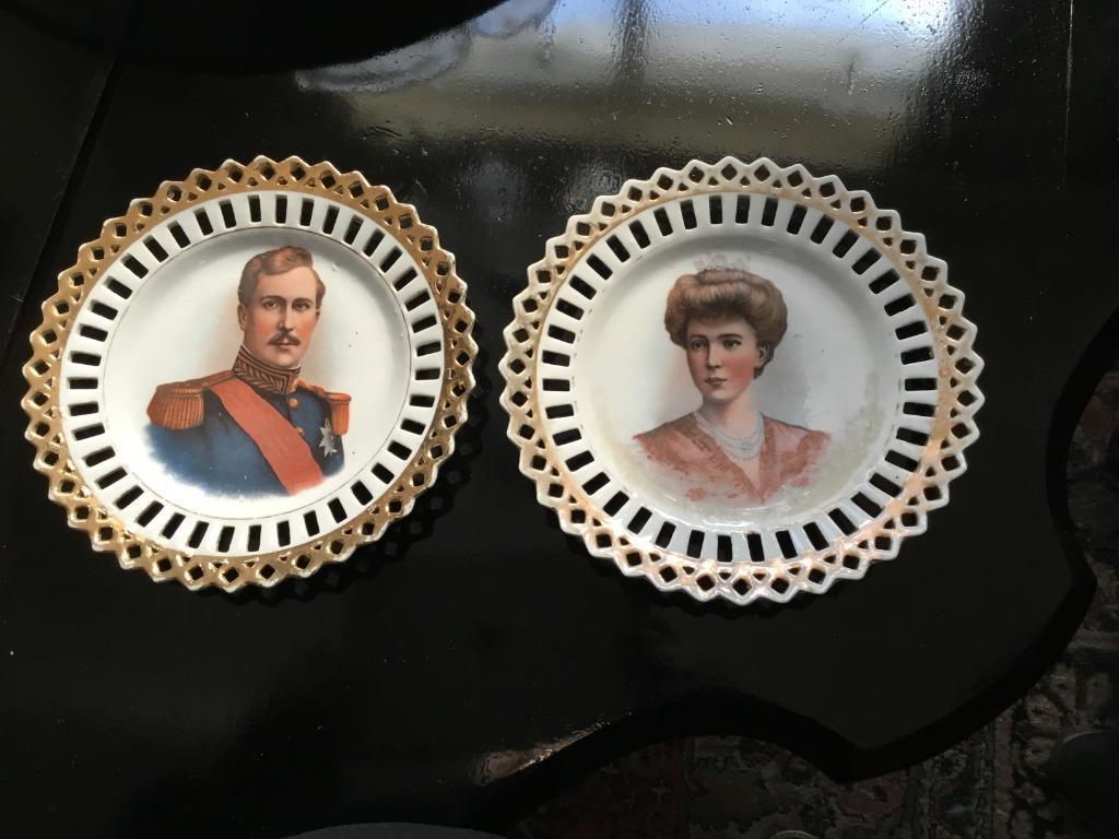borden Koning Albert en Koningin Elisabeth, Verzamelen, Verzenden, Gebruikt, Servies