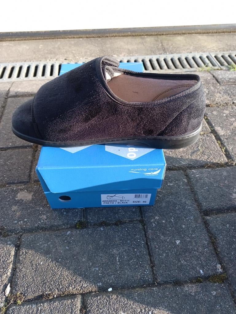 Senioren pantoffels, Ophalen
