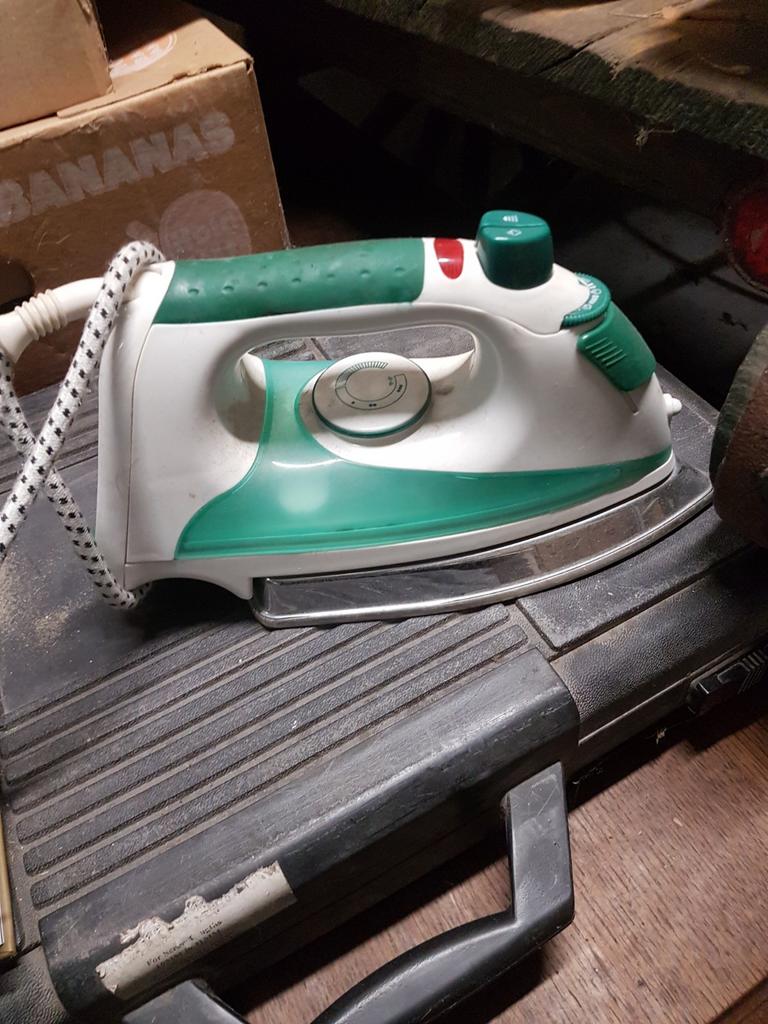Strijkijzer, Elektronische apparatuur, Ophalen