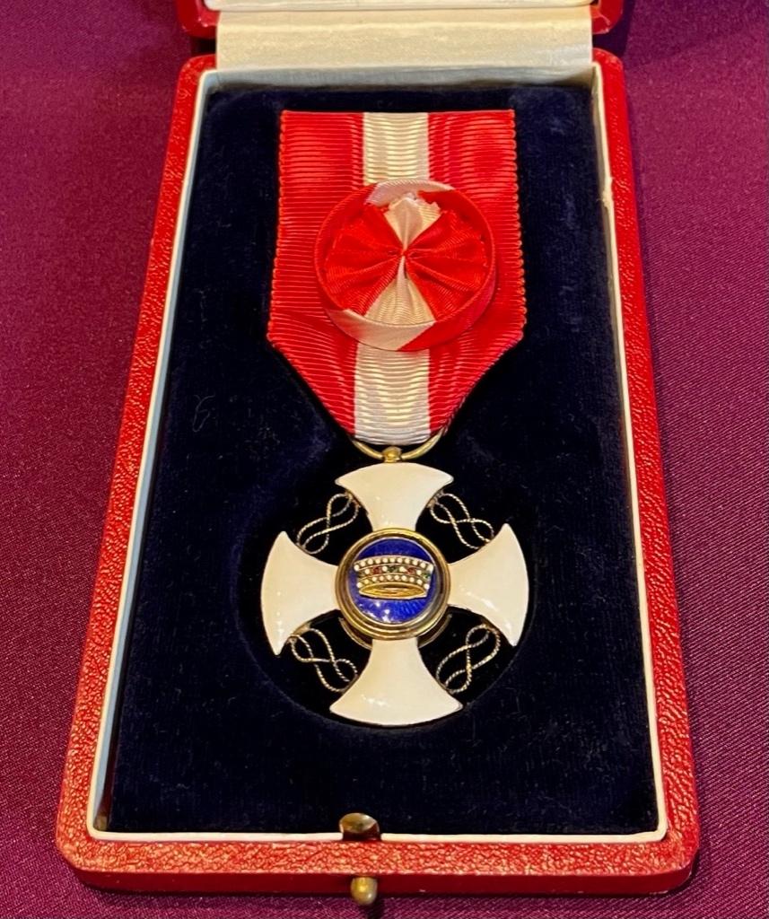Kruis van Officier in de Italiaanse Kroonorde., Verzamelen, Ophalen of Verzenden, Overige soorten, Lintje, Medaille of Wings