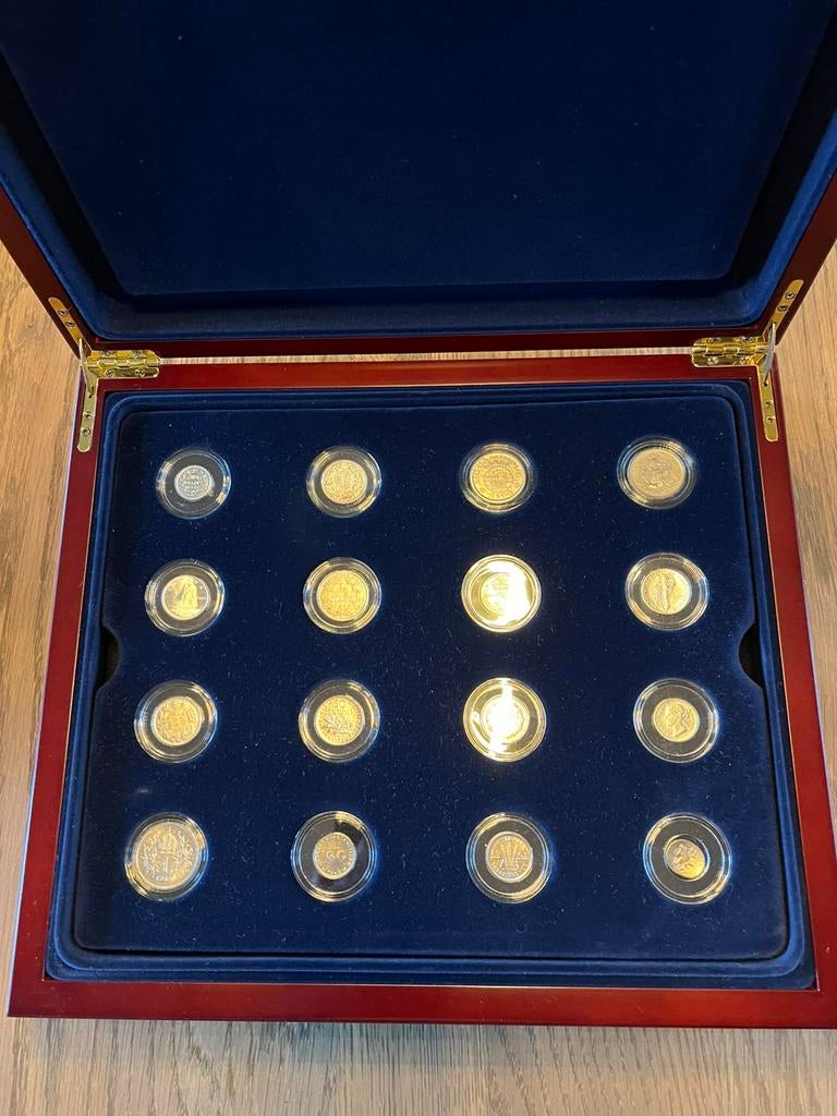 Schitterende, houten kist, gelakt met 16 zilveren munten., Postzegels en Munten, Ophalen of Verzenden, Zilver