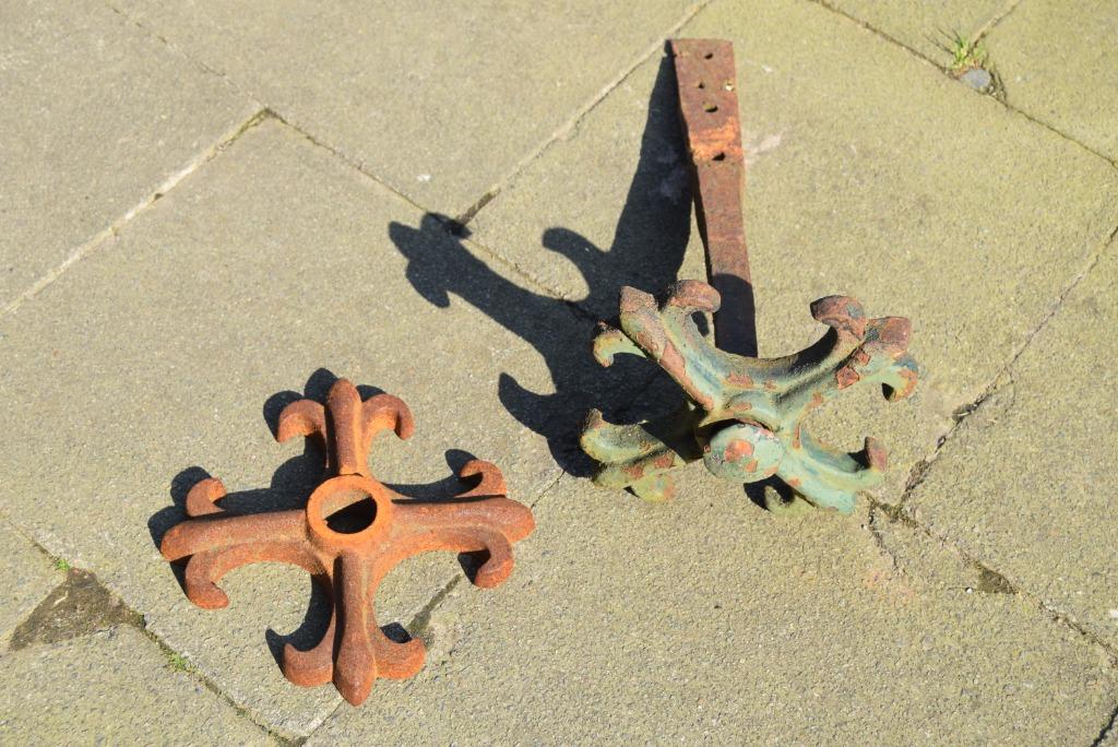 Ancrage ,rosace en fonte ouvragée (grand choix ), Services & Professionnels, Rénovation de Façade & Jointoyeurs