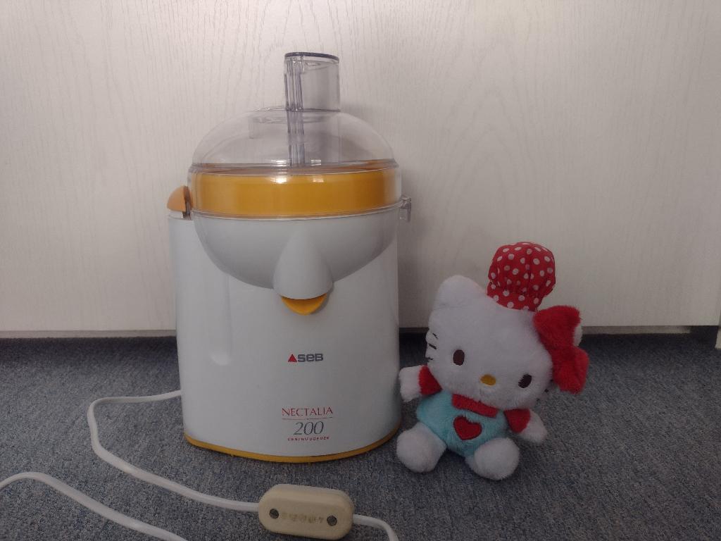TOUT PETIT PRIX Centrifugeuse Seb Nectalia200 MADE IN FRANCE, Enlèvement ou Envoi, Utilisé, Électrique