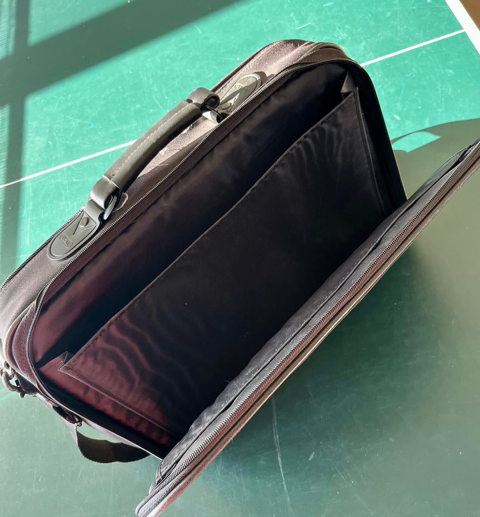 Stevige laptoptas Dell, Ophalen, Zo goed als nieuw, Schoudertas