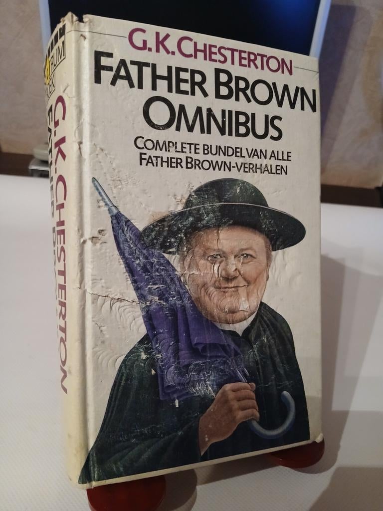 Father Brown omnibus, Ophalen of Verzenden, Gelezen