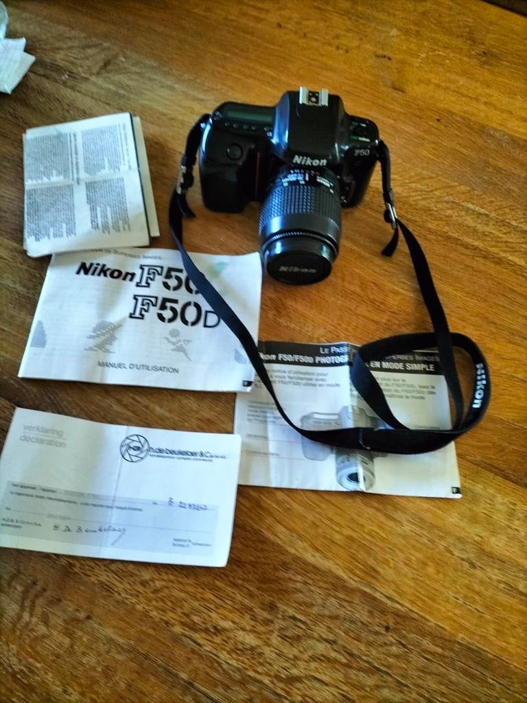 Nikon F50 spiegelreflexcamera 24/36 1:4 brandpunts UV-filter, Ophalen of Verzenden, Zo goed als nieuw, Nikon