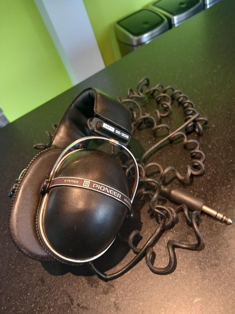 Headphones Pioneer SE 305, Audio, Tv en Foto, Hoofdtelefoons, Ophalen of Verzenden, Gebruikt