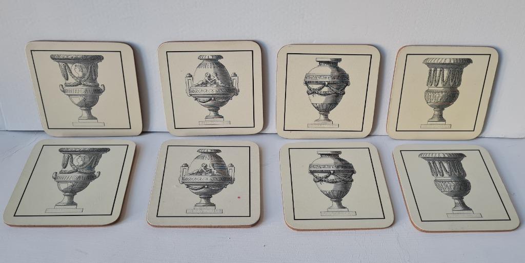 8 Classisistische glas onderzetters Grieks-Romeins tuinvazen, Ophalen of Verzenden, Nieuw, Glas of Kopje