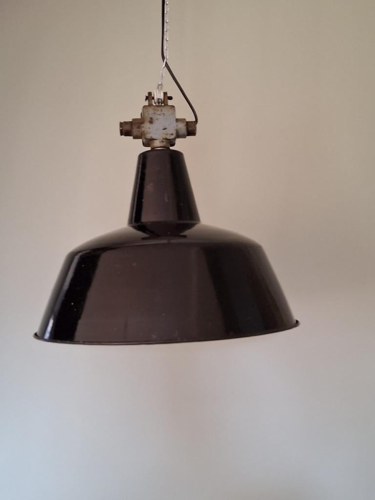 Lampe industrielle en émail, Enlèvement