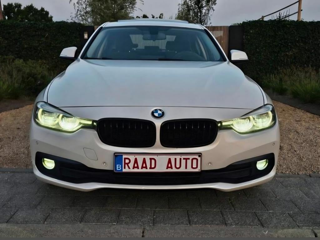 BMW 320d/volledig onderhoudsboekje., Auto's, 1998 cc, 4 cilinders, Leder en Stof, Wit