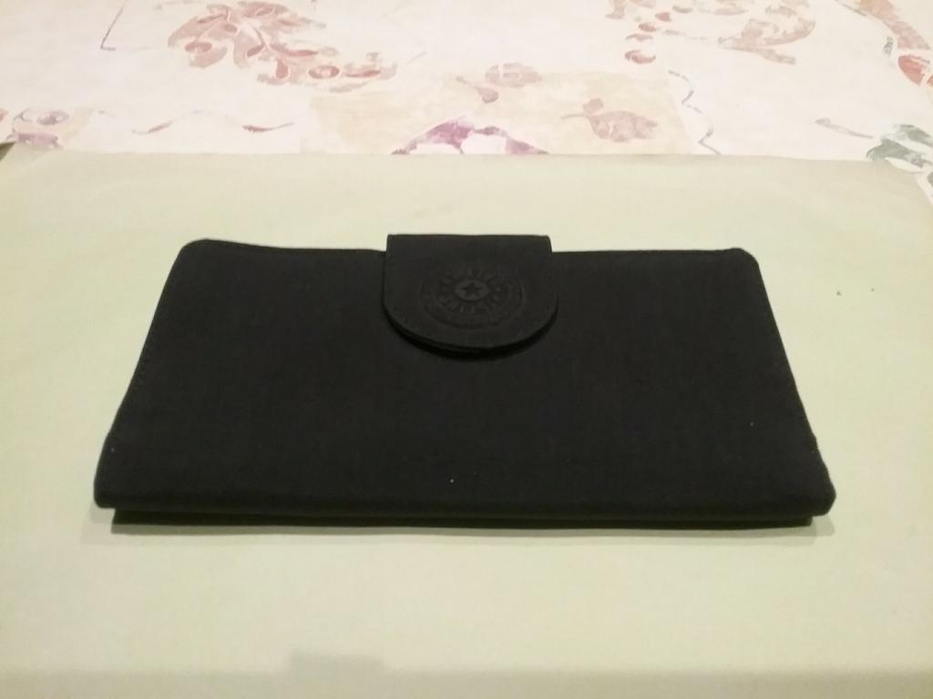 Zwarte stoffen etui (soort grote platte portefeuille ), Handtassen en Accessoires, Portemonnees, Nieuw, Zwart, Ophalen of Verzenden