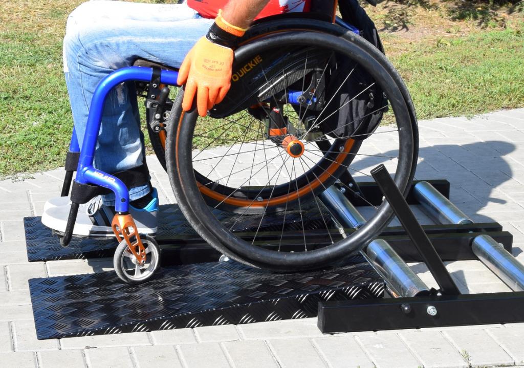 Entraîneur de fauteuil roulant (Wheelchair Roller Trainer), Envoi, Neuf, Fauteuil roulant manuel