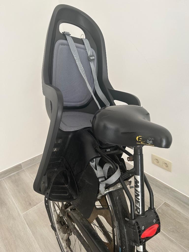 Polisport kinderfietsstoel, Fietsen en Brommers, Ophalen, Gebruikt, 9 t/m 18 kg, Achterzitje