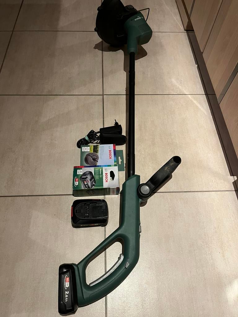 Bosch EasyGrassCut 18V-230 grastrimmer, Ophalen, Zo goed als nieuw
