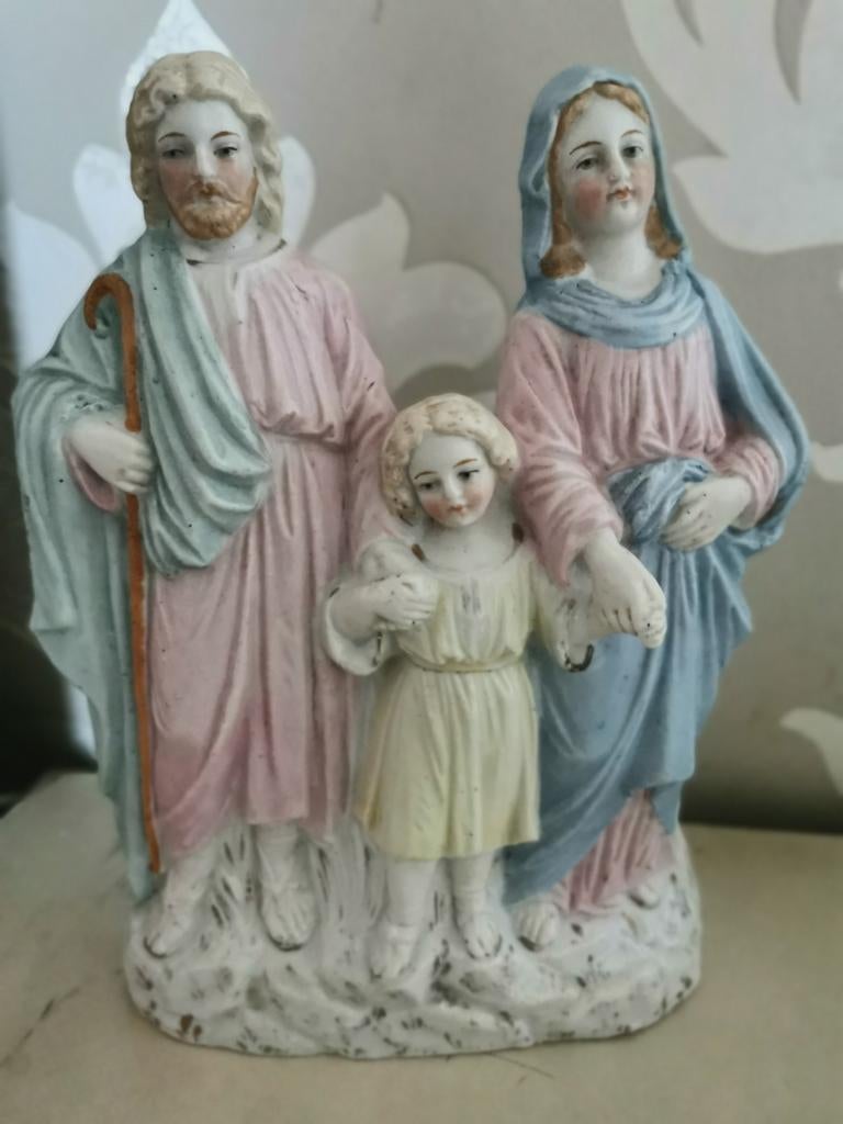 Très belle statue ancienne en porcelaine de la Sainte Famill, Enlèvement ou Envoi