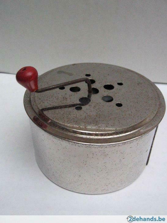 Ancienne boîte à musique en étain des années 1950, Enlèvement ou Envoi, Utilisé