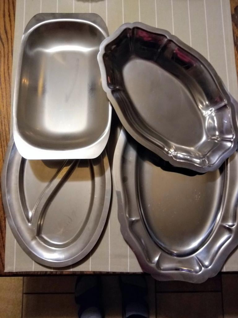 Inox schoteltjes, Ophalen
