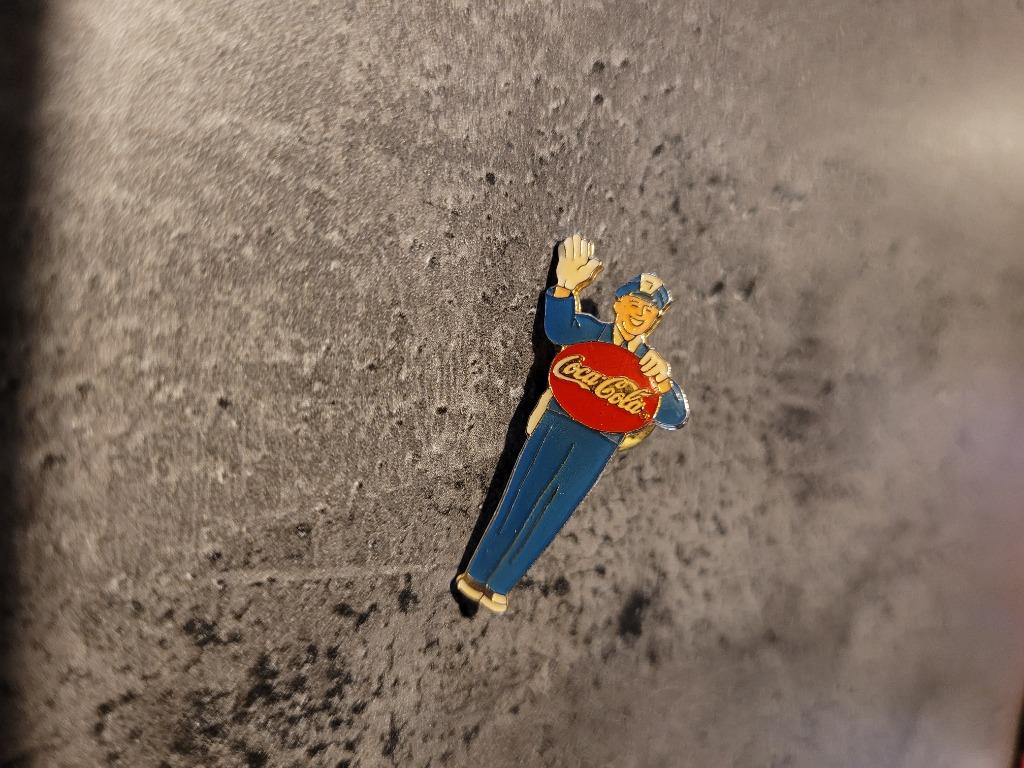 Pin's coca cola, Enlèvement, Neuf, Marque, Insigne ou Pin's