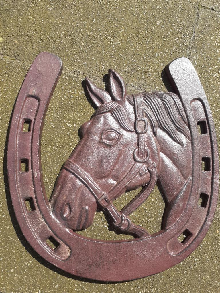 SUPERBE FER A CHEVAL MURAL DECORATIF EN FONTE PATINEE, Enlèvement ou Envoi, Neuf