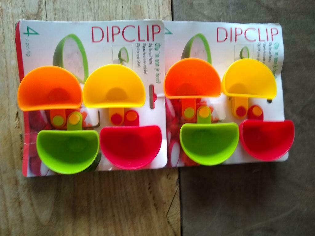 Plastic clips om aan het bord te hangen voor afval, saus enz, Enlèvement ou Envoi, Comme neuf