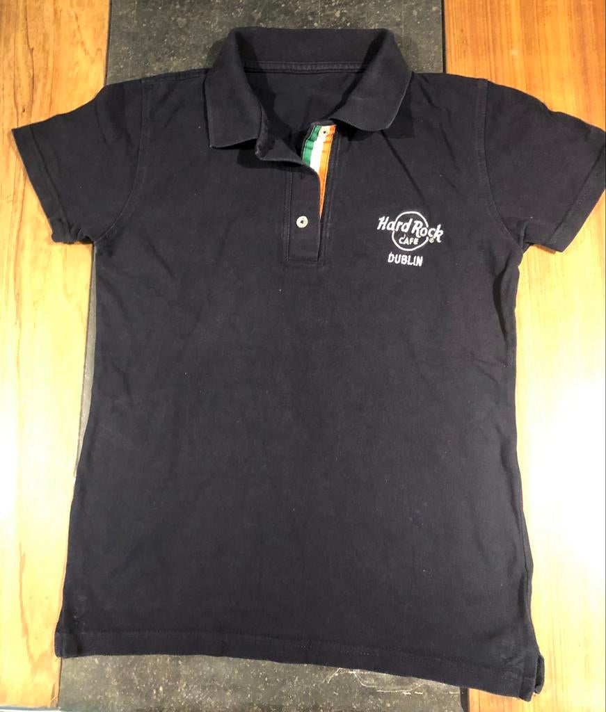 Hard Rock Cafe Dublin polo détail drapeau irl small, Enlèvement ou Envoi, Taille 46 (S) ou plus petite, Noir, Comme neuf