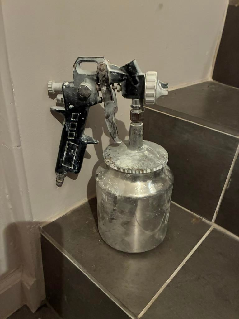 Verfspuit, Ophalen, Zo goed als nieuw