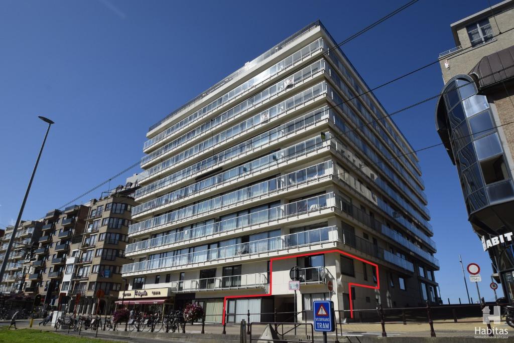 Ruime duplex met sublieme zonoriëntatie, centrale topligging, 100 m², 556 kWh/m²/jaar, 3 kamers, Provincie West-Vlaanderen