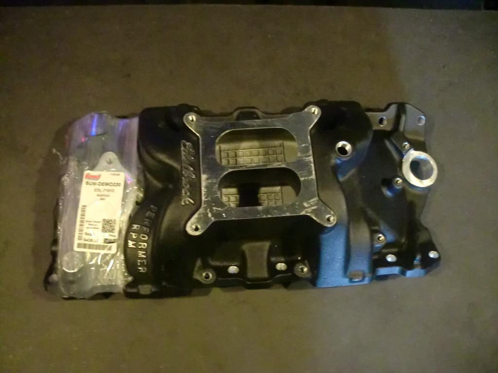 petite admission Edelbrock neuve Chevrolet 1955 1986 V8, Autos : Pièces & Accessoires, Enlèvement ou Envoi, Neuf, Pièces américaines
