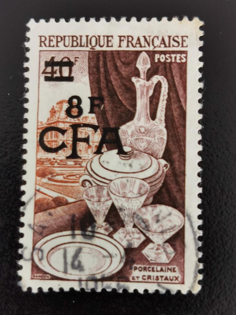 Réunion 1954 - vaisselle en porcelaine et cristal - surcharg, Enlèvement ou Envoi, Autres pays, Affranchi