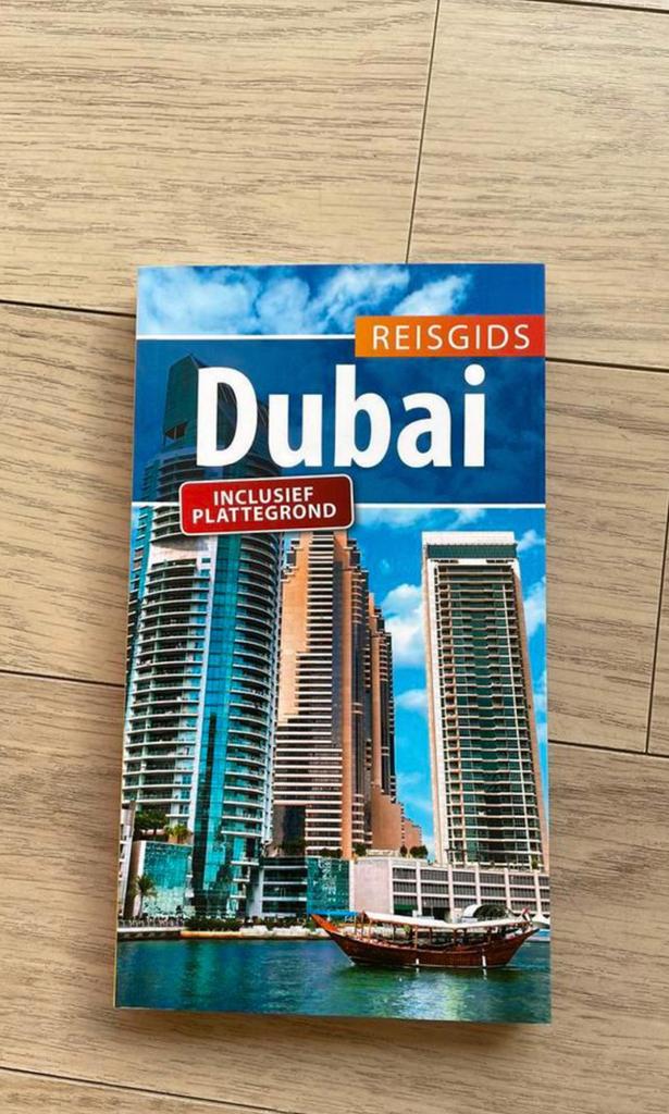 Guide de voyage Dubaï - avec carte amovible, Enlèvement ou Envoi, Comme neuf, Asie, Guide ou Livre de voyage