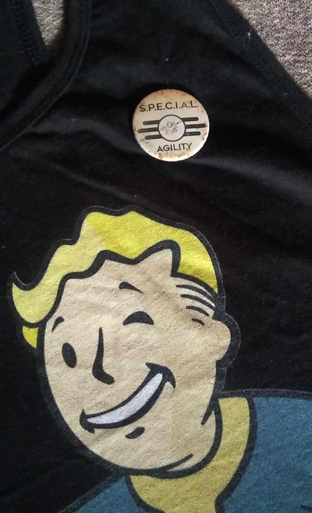 singlet en button Fallout, Enlèvement ou Envoi, Taille 48/50 (M)