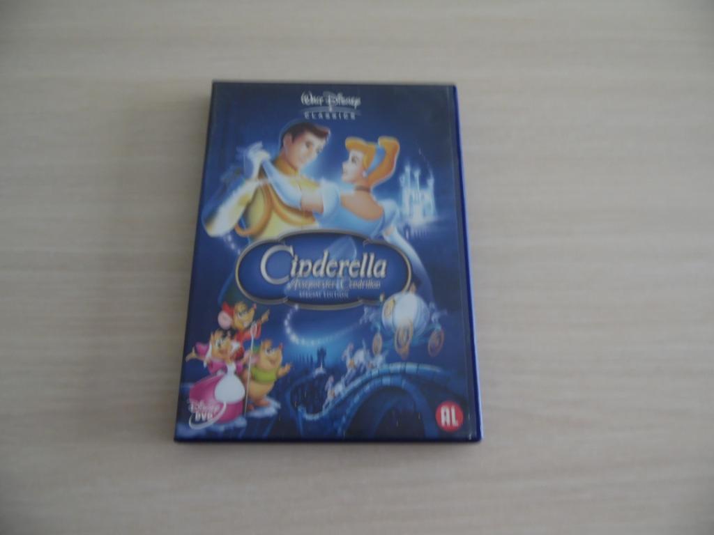 CENDRILLON        ÉDITION SPÉCIALE     DISNEY, CD & DVD, DVD | Films d'animation & Dessins animés, Comme neuf, Américain, Tous les âges