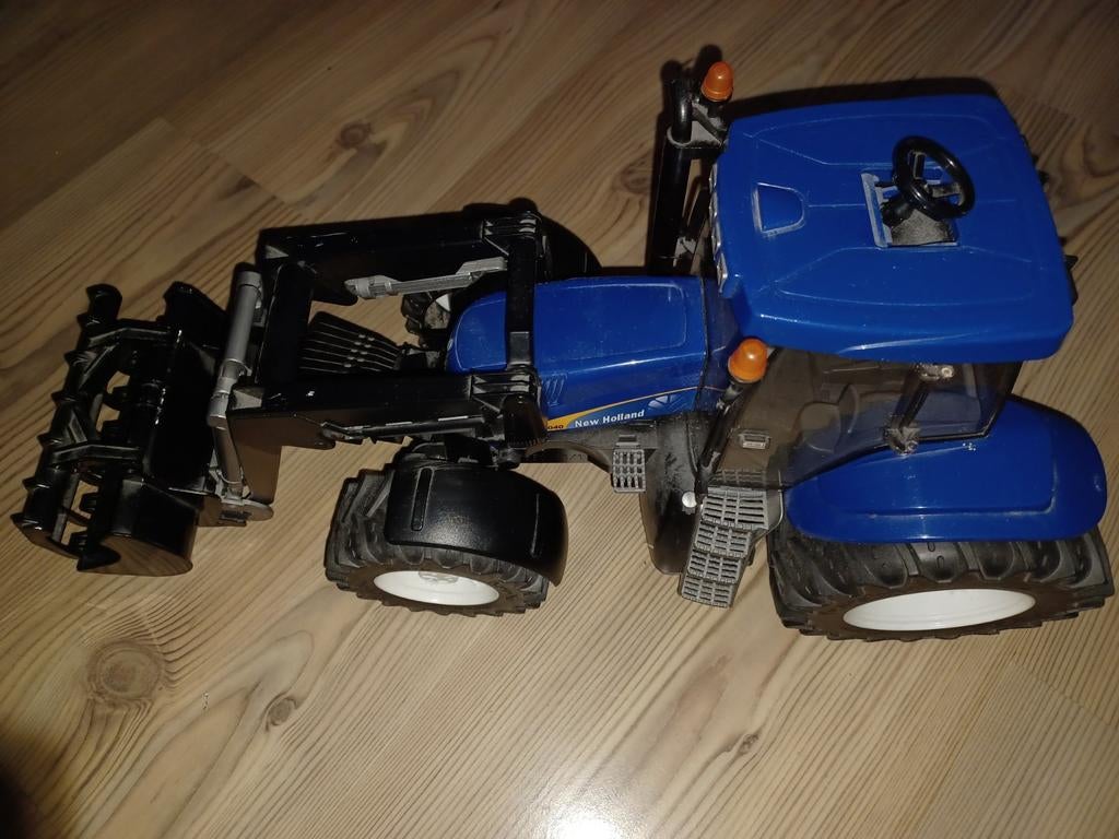 Blauwe tractor Bruder en Farm master, Ophalen