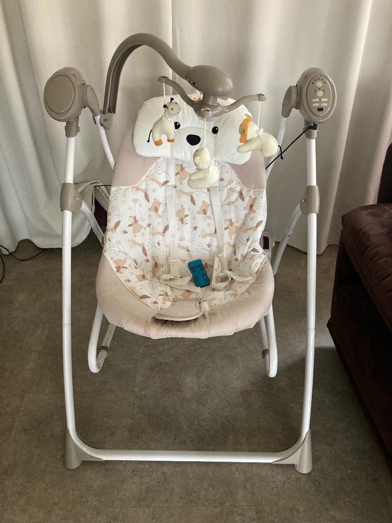 Cangaroo Swing Star Beige Babyschommel en Wipstoel SW102, Kinderen en Baby's, Ophalen, Zo goed als nieuw, Schommelstoel, Met gordel(s) of riempje(s)
