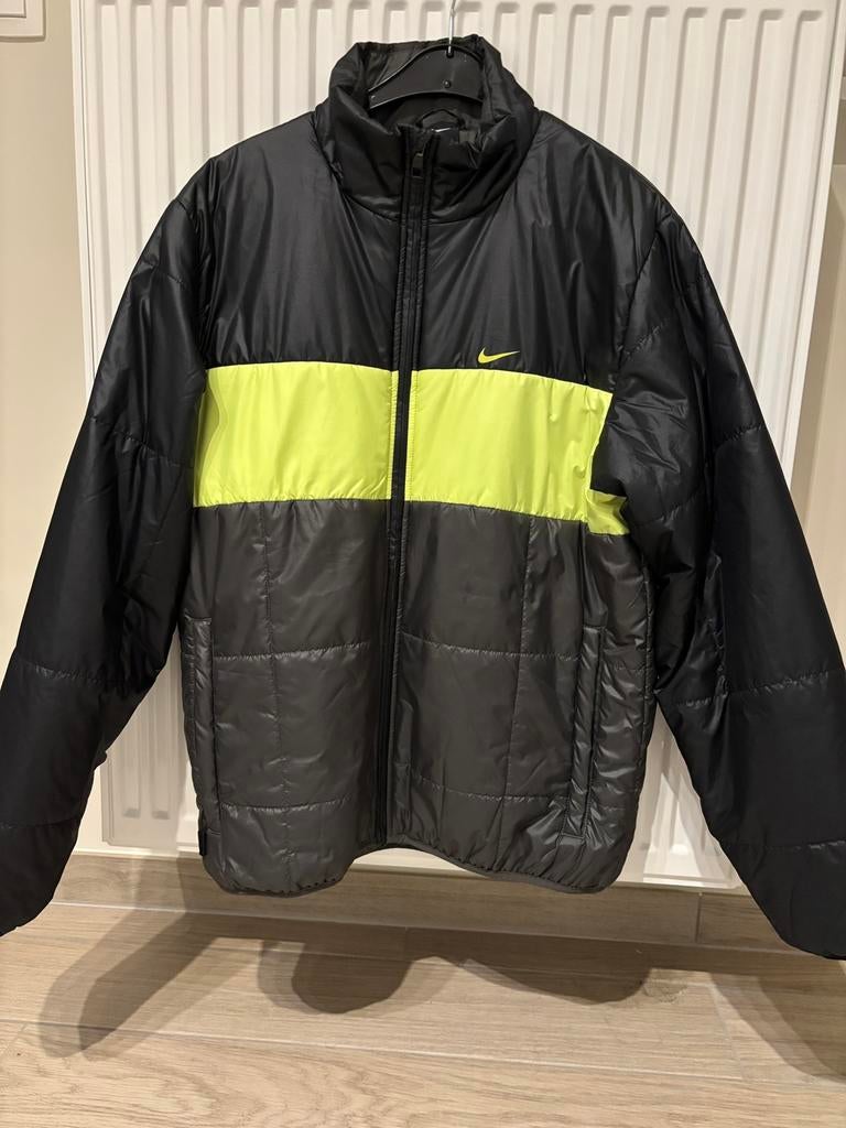 Nike jas Nieuw! Maat M, Vêtements | Hommes, Vestes | Hiver, Enlèvement ou Envoi, Taille 48/50 (M)