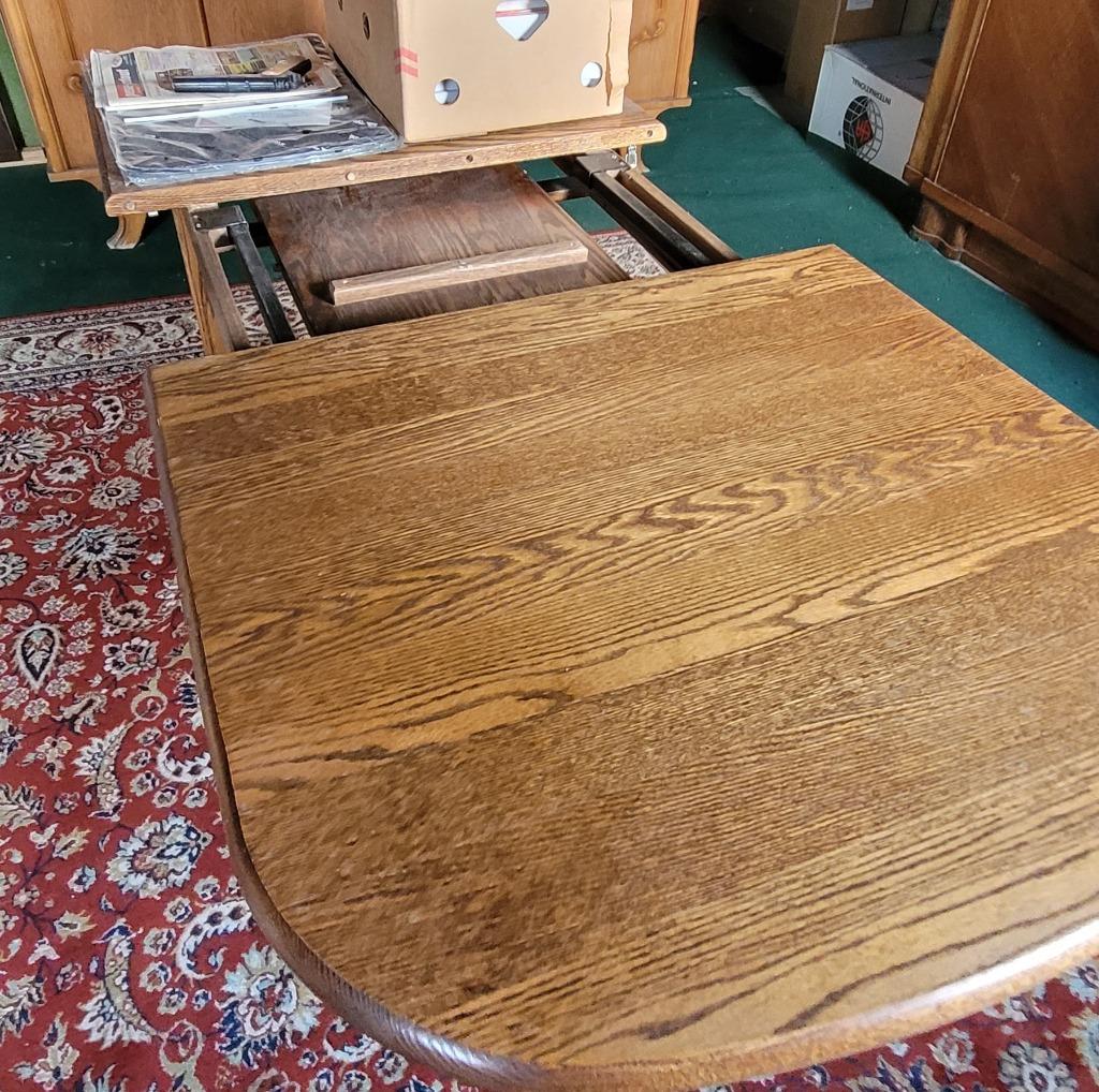 Eettafel met 3 poten, Huis en Inrichting, Ophalen, Gebruikt, 100 tot 150 cm, Vijf personen of meer