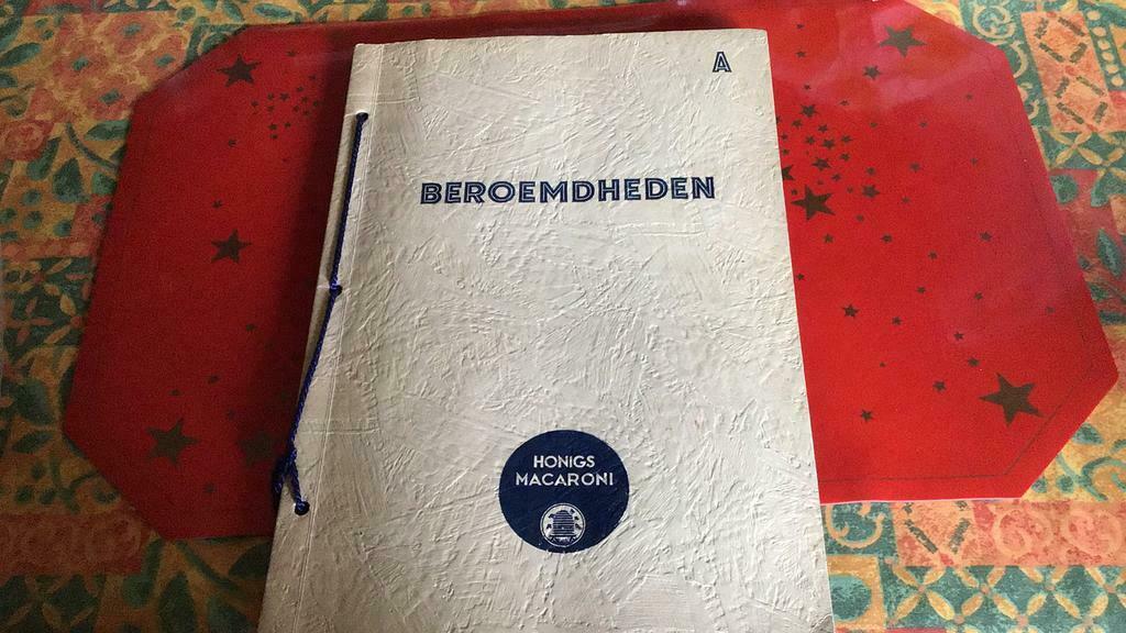 Honigs macaroni beroemdheden (az), Boeken, Ophalen of Verzenden, Gelezen, Prentenboek
