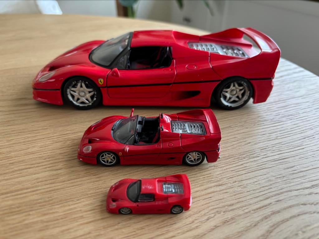 Ferrari F50 - set van 3 matching stuks, Hobby en Vrije tijd, Ophalen, Zo goed als nieuw