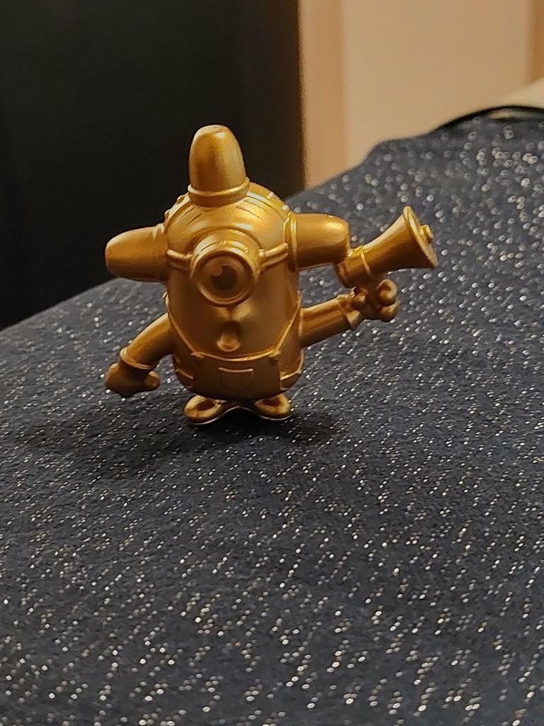 Goudkleurig Minion-figuurtje, Verzenden, Zo goed als nieuw