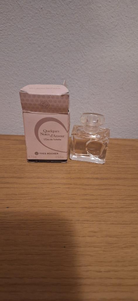 Miniature parfum "quelques notes d'amour", Collections, Enlèvement ou Envoi, Neuf, Miniature, Plein