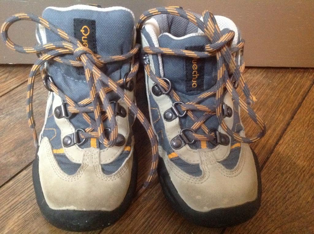 Chaussures de randonnée - Pointure 28, Kinderen en Baby's, Kinderkleding | Schoenen en Sokken, Ophalen, Gebruikt, Quechua, Jongen of Meisje