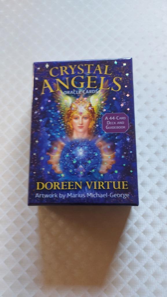 Crystal Angels Oracle Cards, Ophalen of Verzenden, Zo goed als nieuw, Doreen Virtue