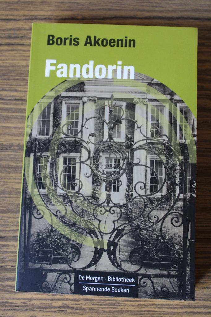 Boris Akoenin - Fandorin, Gelezen, Ophalen of Verzenden, Nederland, Boris Akoenin