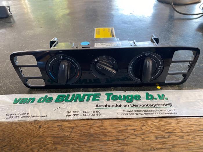 Kachel Bedieningspaneel van een Volkswagen UP, Ophalen of Verzenden, 3 maanden garantie, Gebruikt, Volkswagen