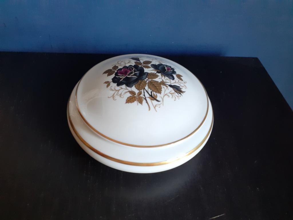 Bonbonnière porcelaine de Limoges, Enlèvement